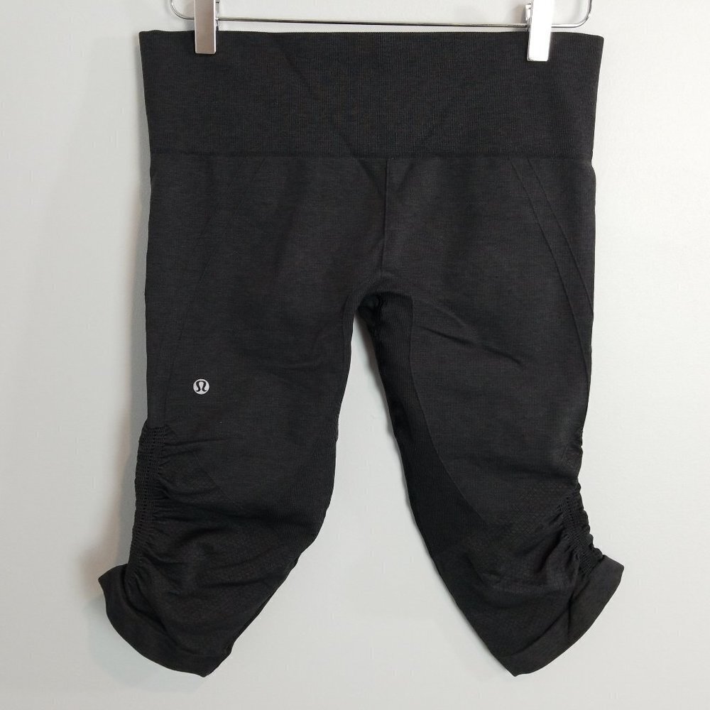 Lululemon In the Flow Gray Crop Seamless Leggings 10